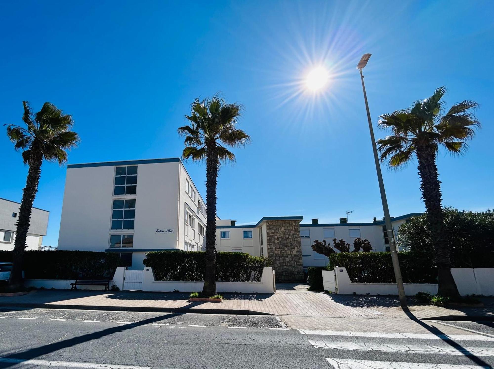 Estudio 1Ere Ligne Vue Mer ,Place De Parking Privee Acces A La Plage De La Residence 3Eme Etage Палава-ле-Фло Экстерьер фото